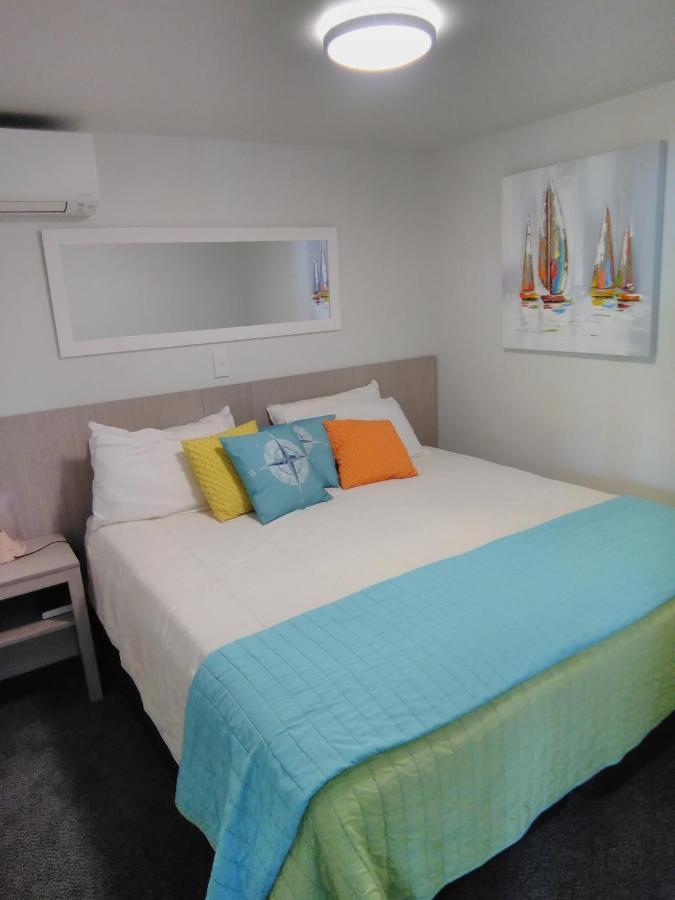 Appartamento Harbourside Getaway One Tree Point Esterno foto